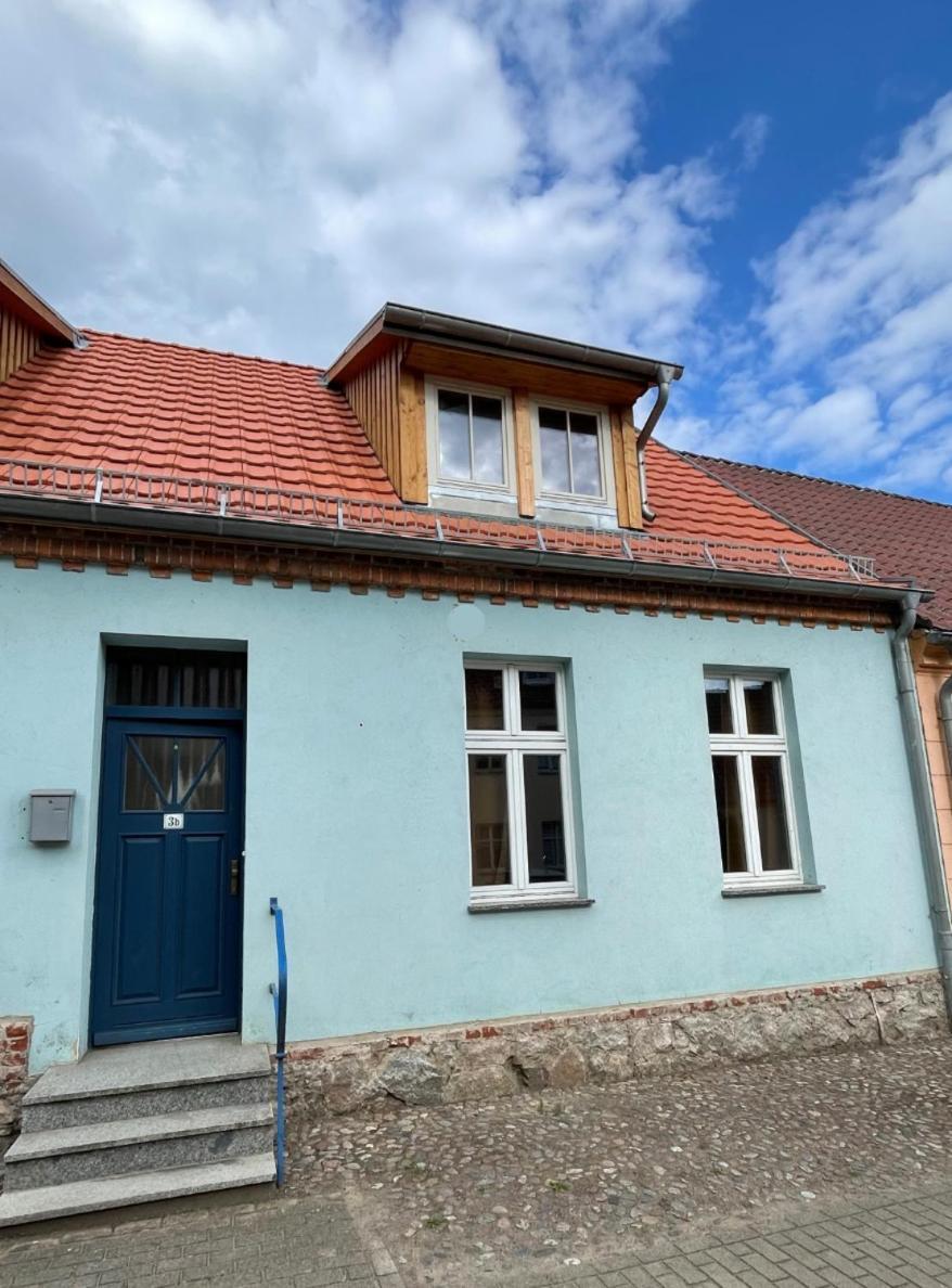 Fewo-Schlossstrasse - Zum Blauen Haus Penkun Bagian luar foto